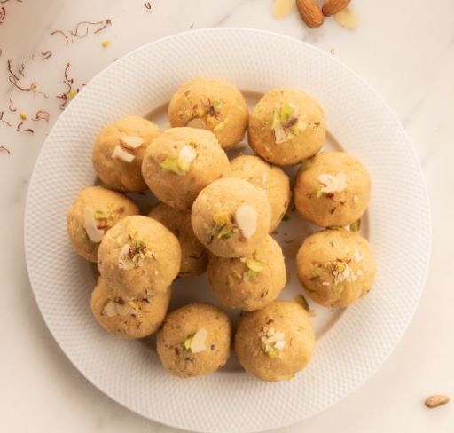 Gillz Fresh Besan Ladoo 1lb